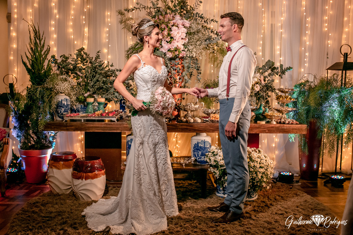 Casamento Iate Clube Cabeçudas Itajaí, Fotógrafo Itajaí Guilherme Rodrigues, Decoração de casamento Itajaí, Local para casar Itajaí, Vestido de noiva Itajaí, Cinderela Noivas, Buquê de noiva, Acessórios de noiva, Cerimonial de casamento Itajaí, casar