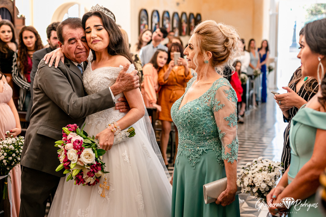 Igreja Imaculada Itajaí, Fotos de casamento igreja imaculada Itajaí, Fotógrafo Itajaí Guilherme Rodrigues, Casamento em Itajaí, Casar Itajaí, Melhor fotógrafo Itajaí, Noiva, Vestido de noiva Itajaí, cerimônia de casamento Itajaí