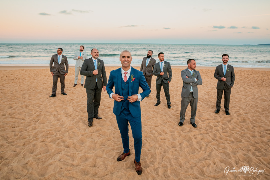 Ideias fotos padrinhos na praia, Guilherme Rodrigues Fotógrafo, Expressiva Black, Fotógrafo no litoral, Fotógrafo Balneário Camboriú, Casamento na praia