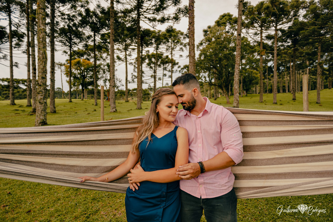 Armazém Dona Francisca Campo Alegre SC, Fotos pré wedding no campo, fotos pré casamento armazém dona francisca, fotos pré casamento campo alegre, melhor fotógrafo Santa Catarina Guilherme Rodrigues, Ensaio casal no campo, ensaio casal no sítio