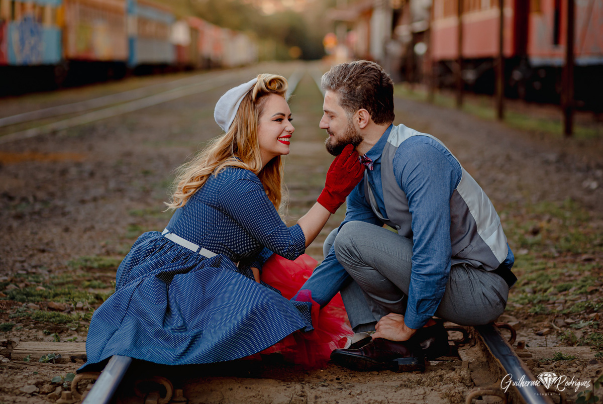 Fotógrafo Santa Catarina, Guilherme Rodrigues fotógrafo, Pré Wedding Vintage, fotos pré casamento Rio Negrinho, Pré casamento no trem, Estação Ferroviária Rio Negrinho, Ensaio casal no trem, Ensaio casal Vintage, fotógrafo de casamento