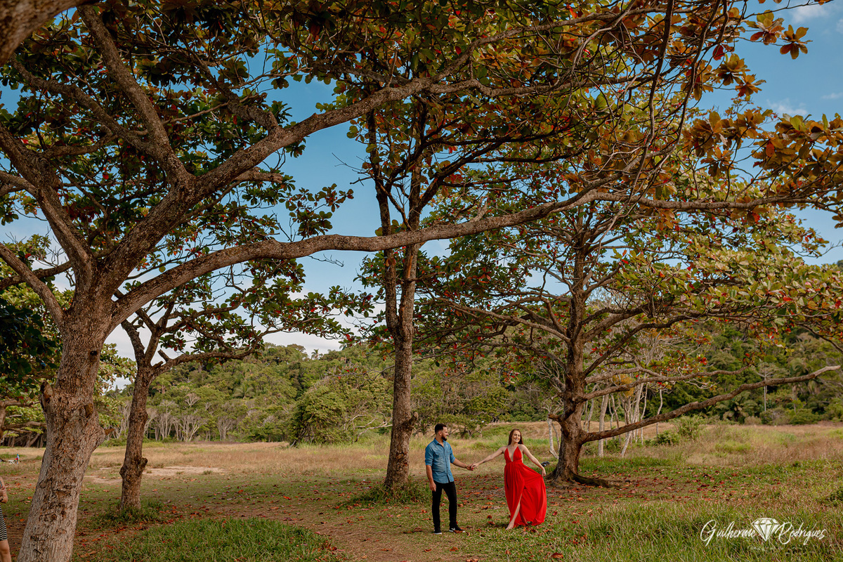 Pré Wedding, Ensaio casal, fotógrafo de casamento, Pré Wedding na praia, Pré Wedding no campo, Fotógrafo Itapema, Fotos casal Itapema, Ensaio casal Itapema, Pré casamento no campo, 