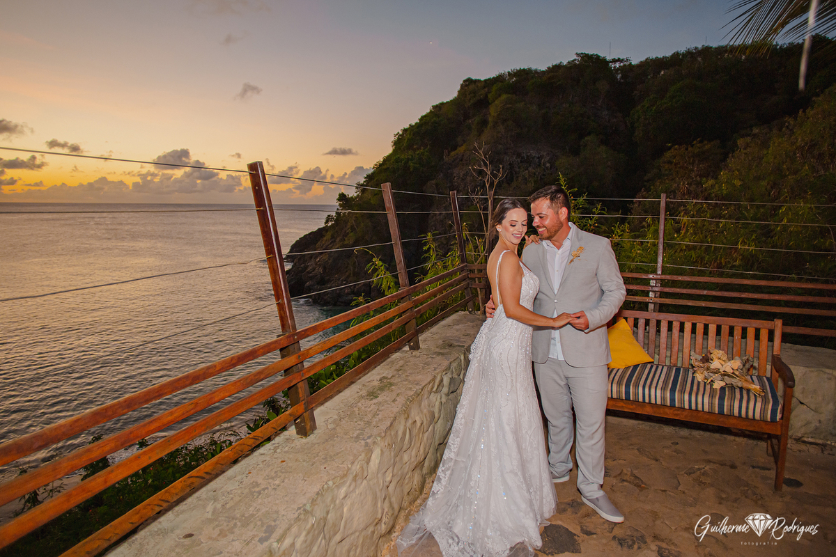 Casamento Fernando de Noronha, Bar do Cachorro Fernando de Noronha, Local para casar em Noronha, Fotógrafo Fernando de Noronha Guilherme Rodrigues, fotografia de casamento Fernando de Noronha, Noiva em Noronha, 
