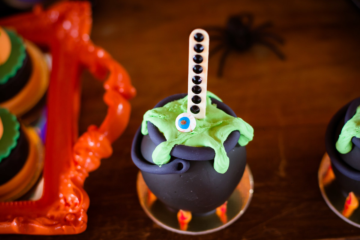 festa infantil halloween, mesa halloween, dia das bruxas, espaço beira rio, danlima fotografia, luciana serafim, @afestaqueeuquero, fotografia infantil, melhor fotógrafo são josé dos campos