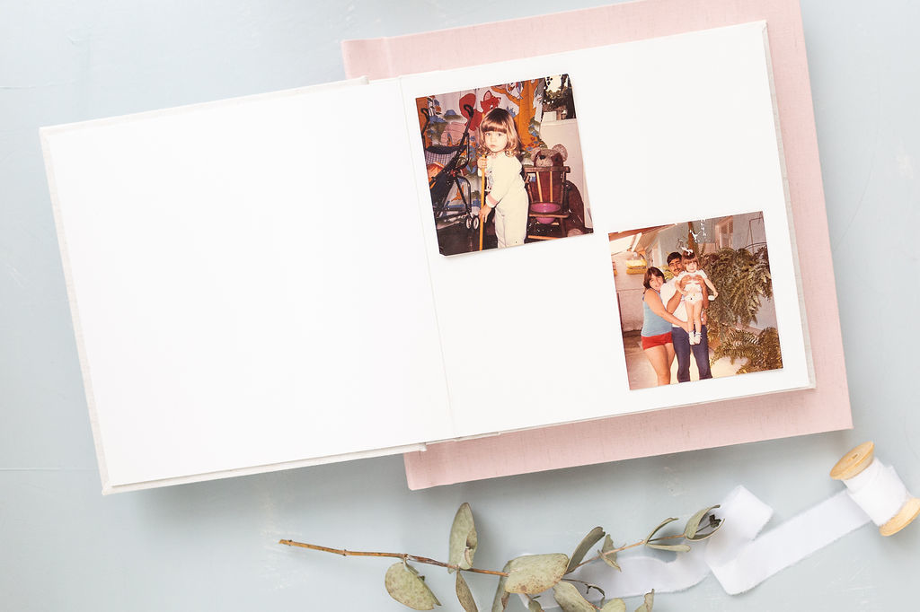 Álbum Amor com caixa de Tampa em Acrílico. Álbum totalmente customizável!