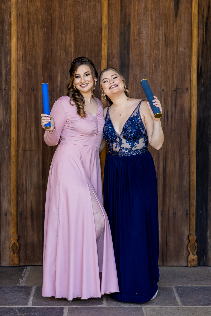 Formatura dupla de irmãs