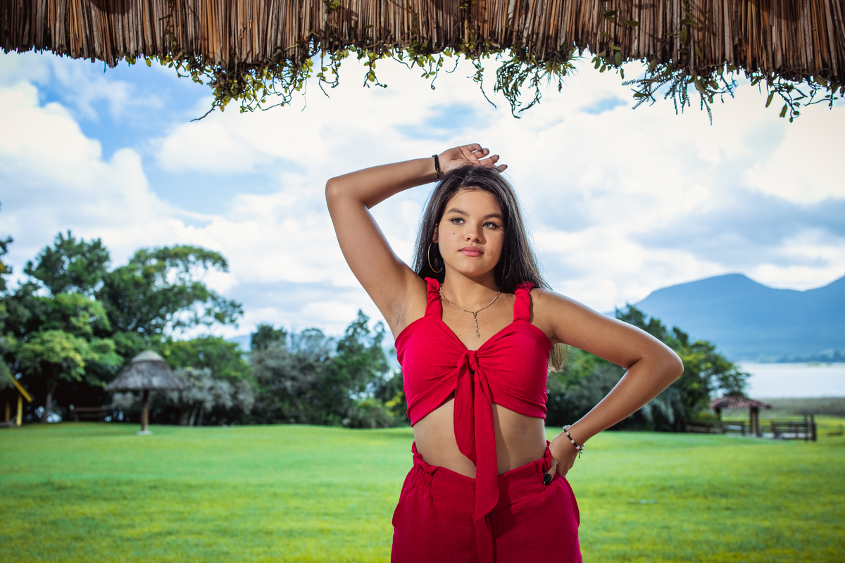 debutantes top