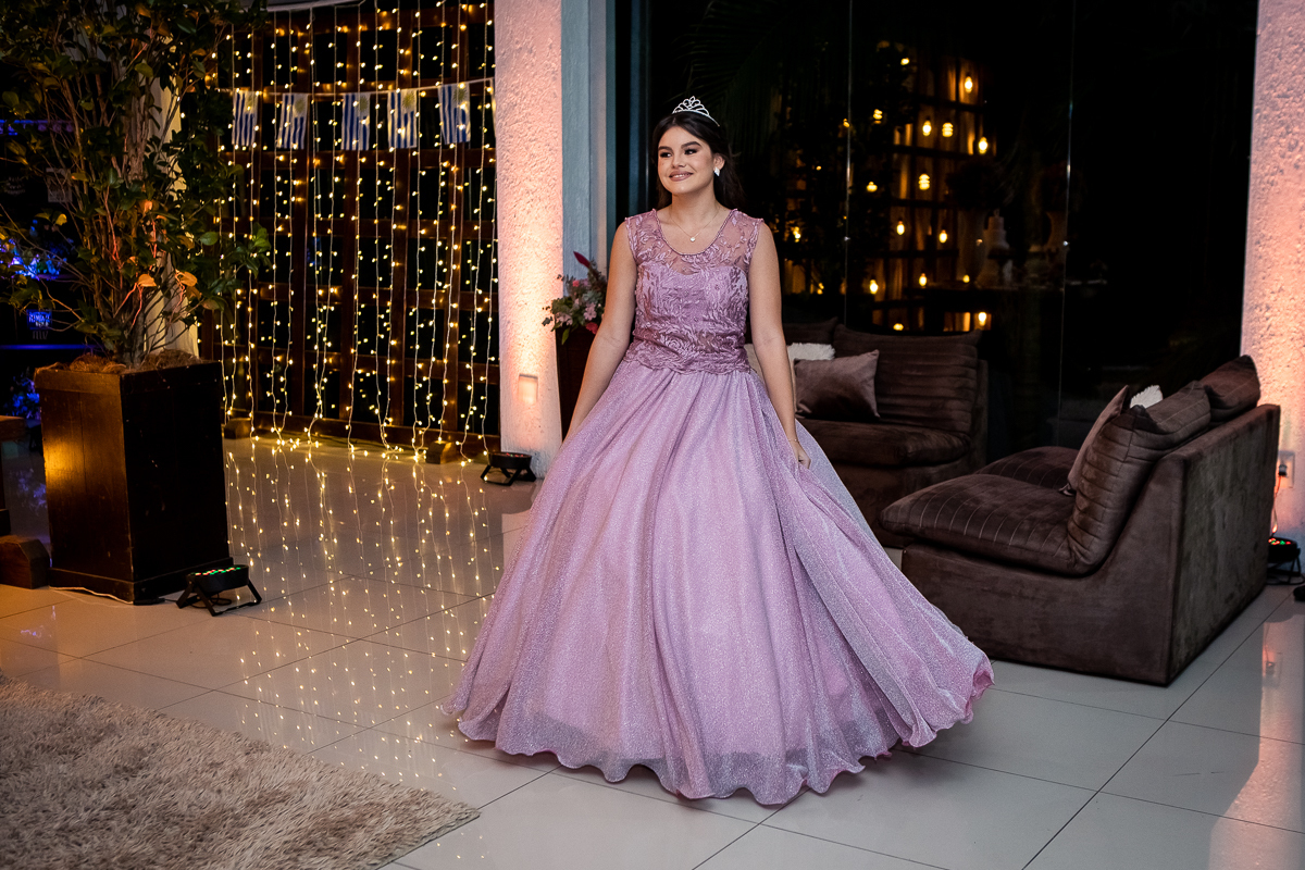 Entrada da debutante na festa
