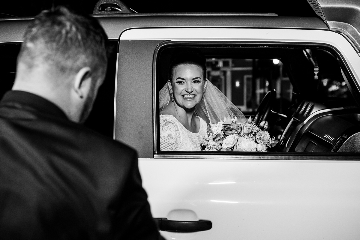 Neste momento mágico, prometemos amar-nos com toda a intensidade de nossos corações.