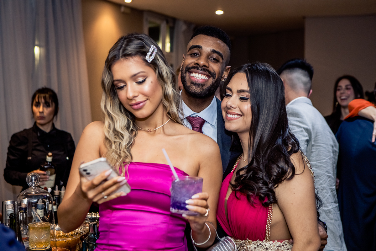 Com orgulho no peito e sabedoria na mente, recebemos nossos diplomas e nos tornamos doutores em Medicina
