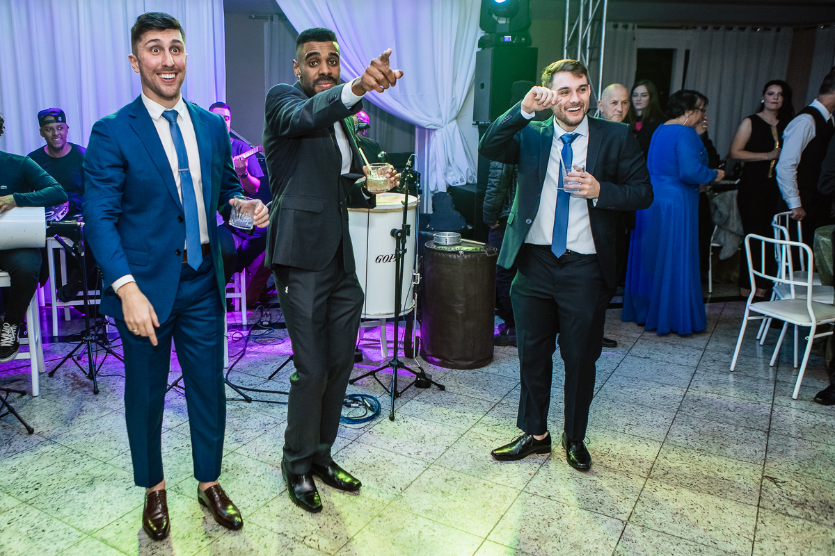 Os caminhos que trilhamos nos trouxeram até aqui, e agora, com orgulho, olhamos para o futuro cheios de esperança e entusiasmo