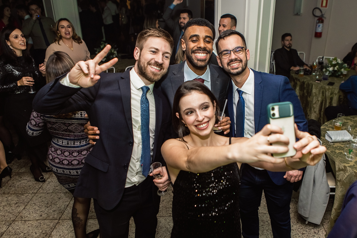 bora tirar aquela selfie na formatura