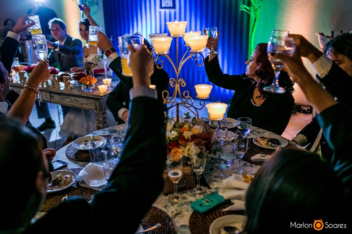 O brinde aos noivos