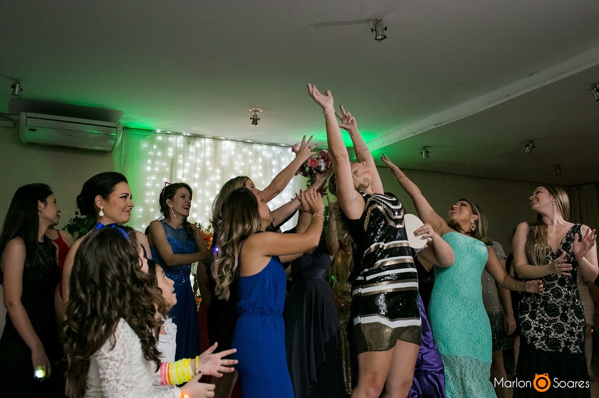 As madrinhas e o buque