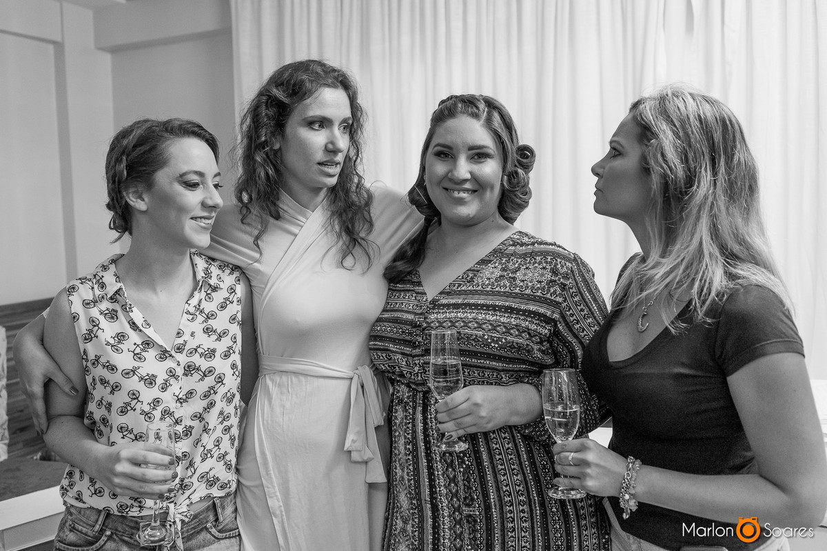 noiva e suas madrinhas