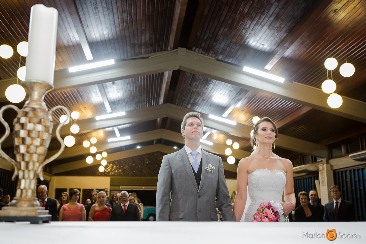 Noivos no altar