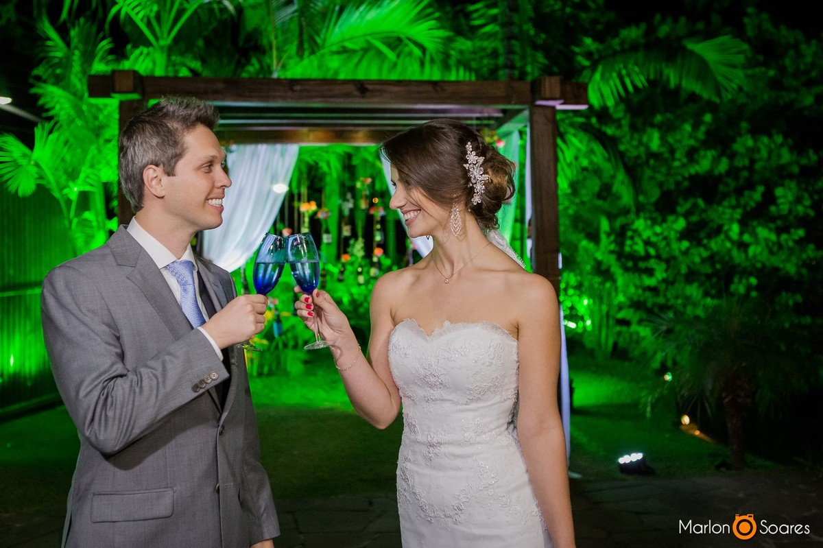 Um brinde aos noivos