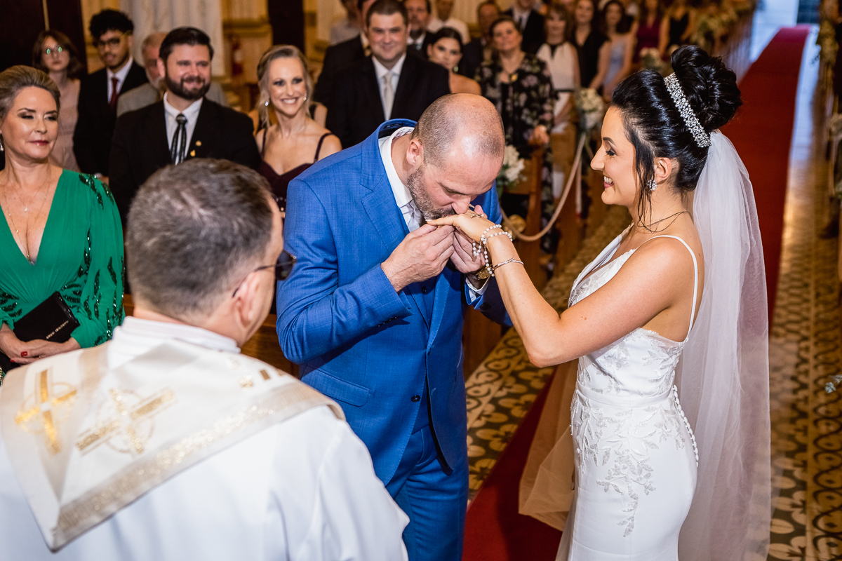 Atroca de alianças é sempre um momento mágico.