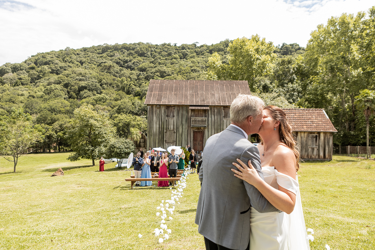 aquele beijo no casamento