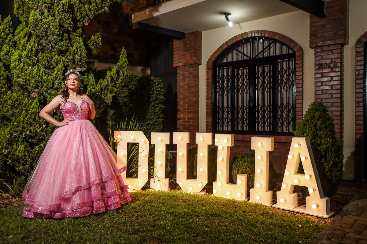 Brilha, menina! Hoje o dia é todo seu.