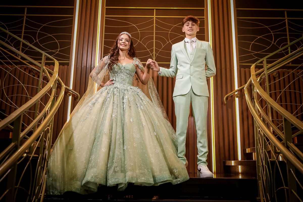 festa de 15 anos de irmãos gemeos