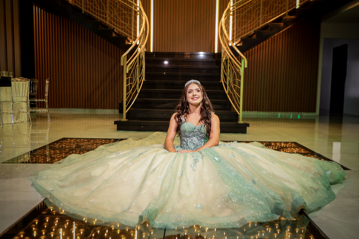 Foi uma noite que vai ficar guardada na memória de todos. O brilho de 15 anos de uma vida cheia de sonhos, esperança e amor