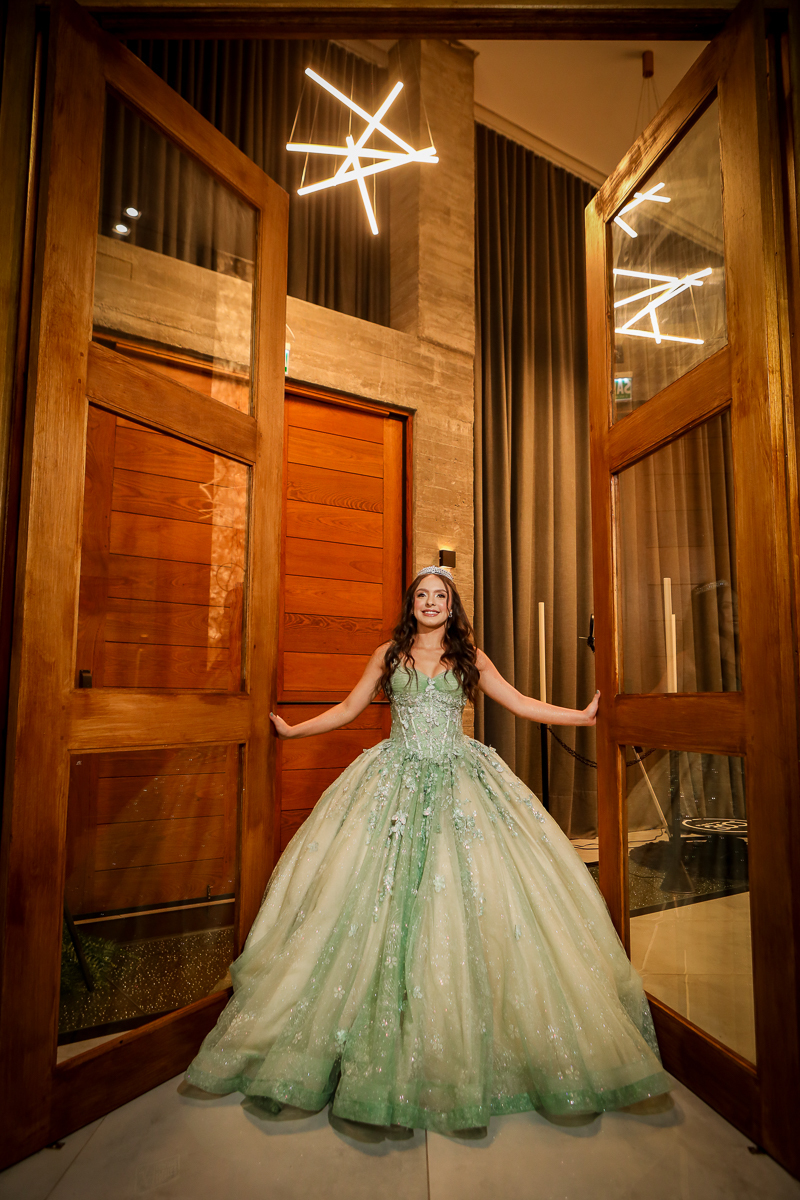 15 anos de sonhos, superações e momentos mágicos. Uma noite que vai ficar para sempre em nossos corações.