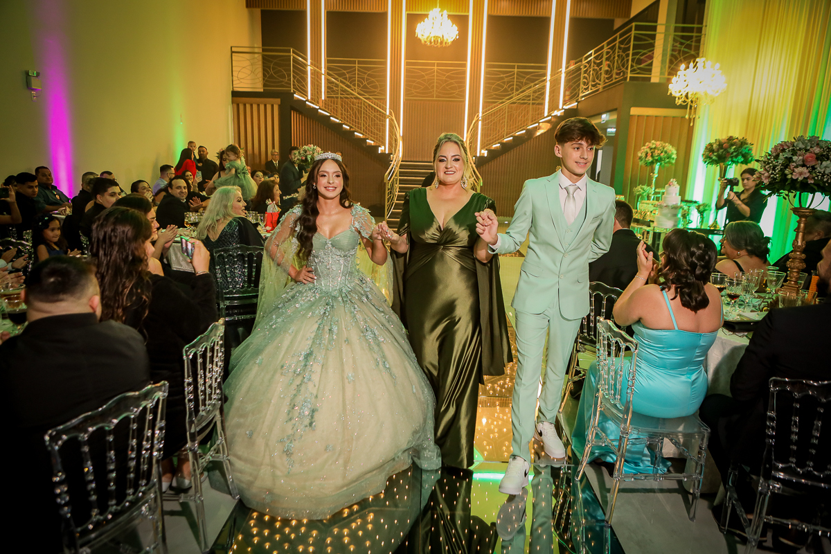 15 anos de muita história, de sonhos, de risadas, e de muito mais que ainda está por vir! A jornada está só começando