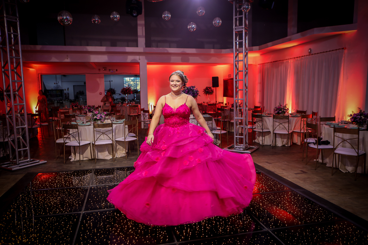 TodaMeninaMereceUmDiaAssim

