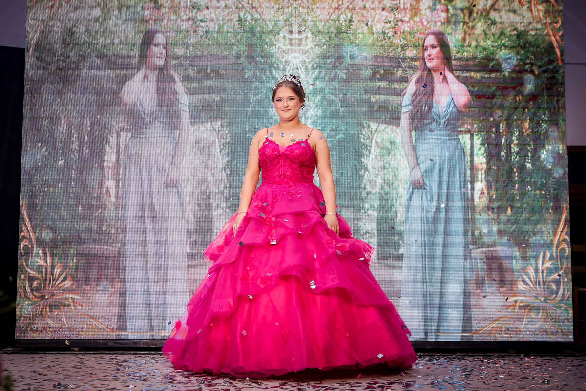 Uma estrela rosa brilha mais forte hoje! 