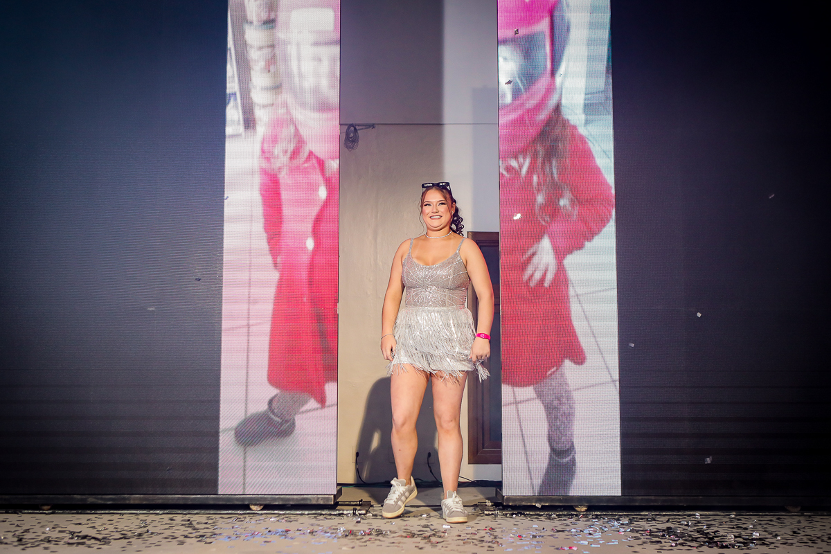 O tempo voa… mas hoje ele parou para me ver brilhar.