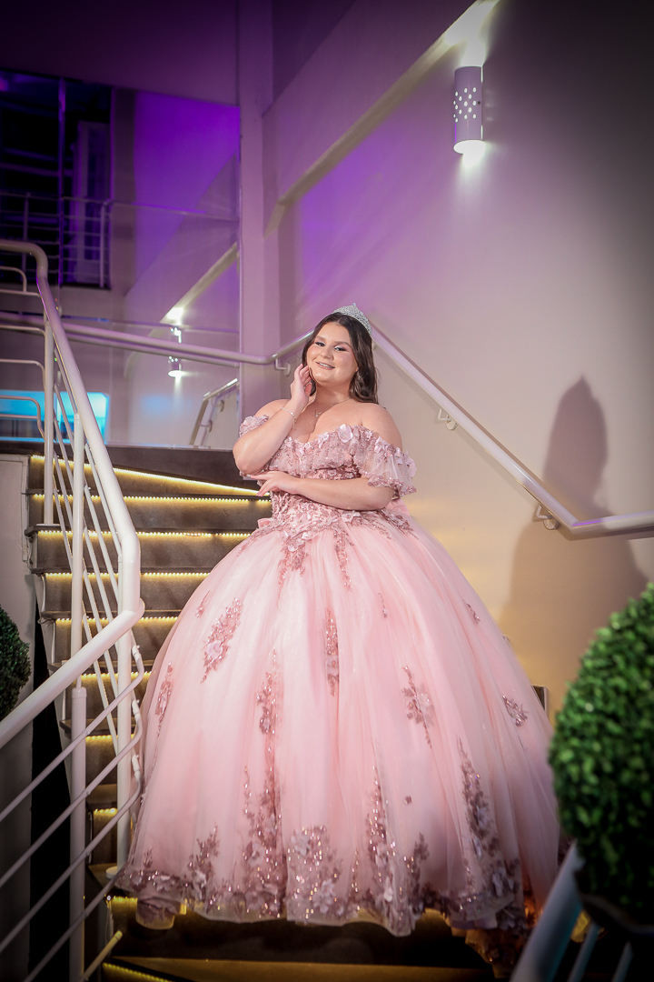 Debutante com vestido rosa