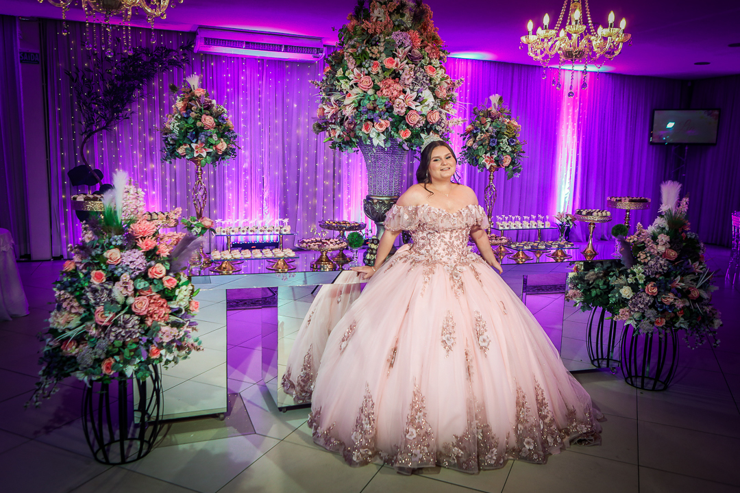 Uma grande festa linda de 15 anos