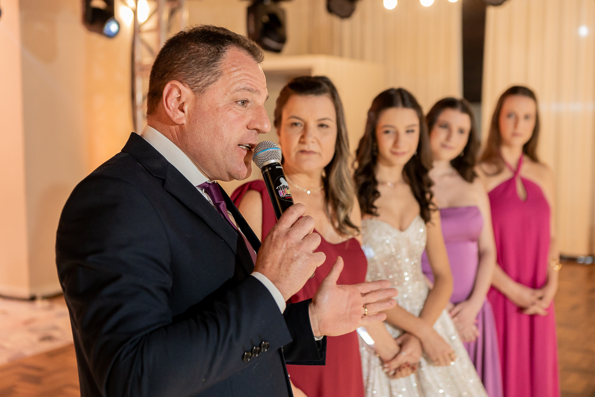 Uma celebração inesquecível que reuniu amor, família e emoção em cada instante.