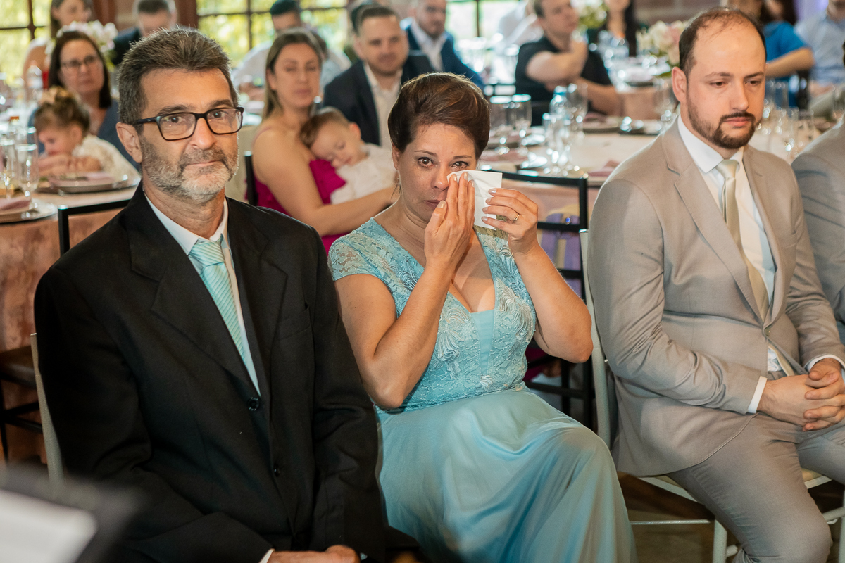 emoção no casamento