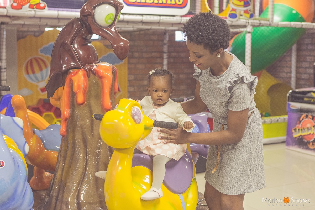 Cavalgando no cavalinho