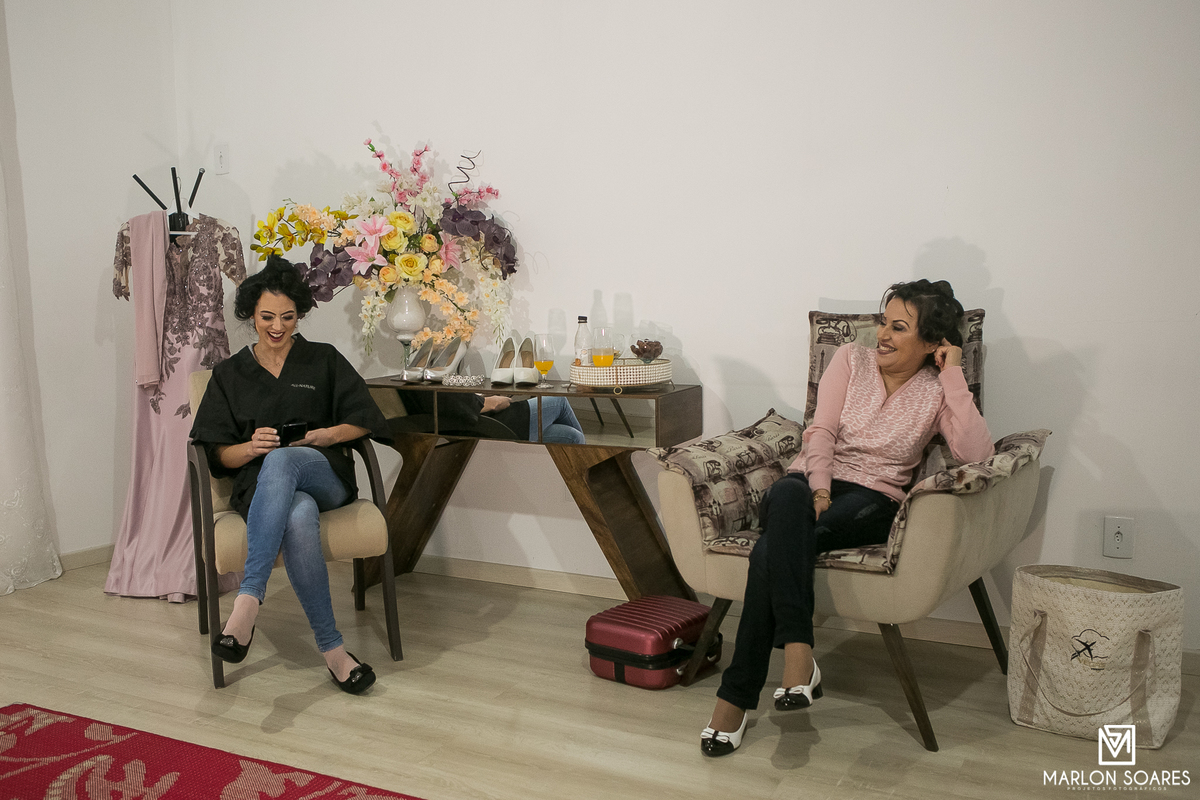 Mãe e filha e altos papos