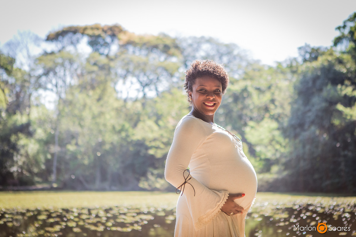 Book gestante no lago