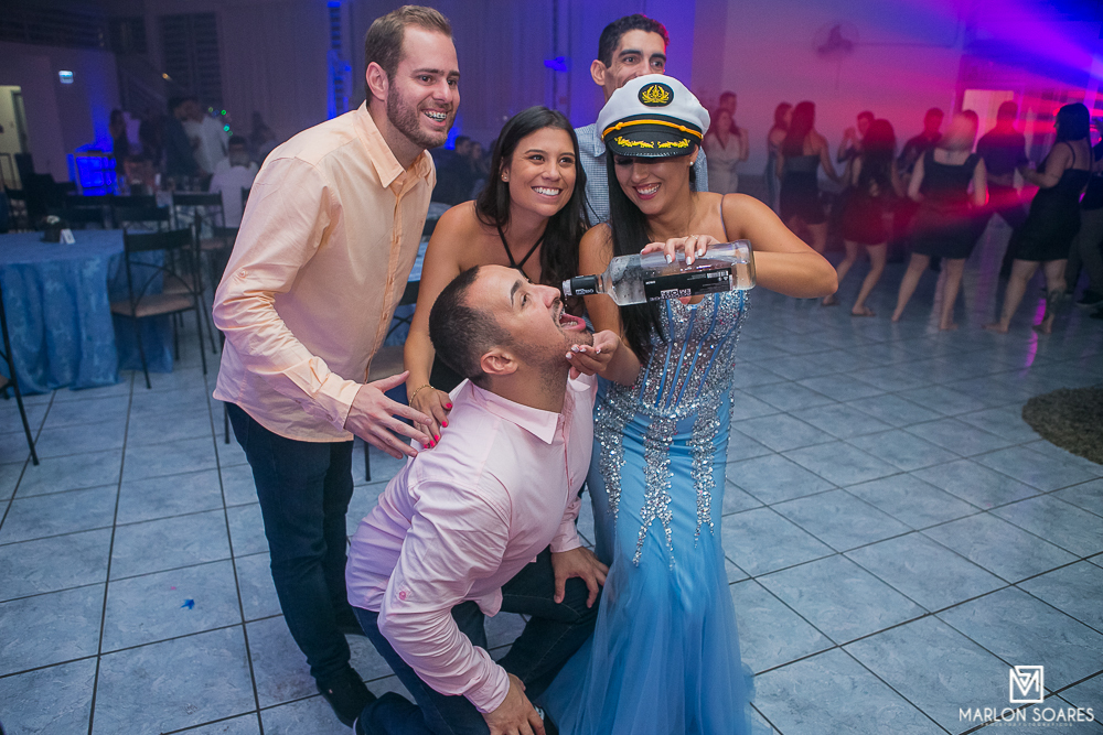 bora embebedar essa turma