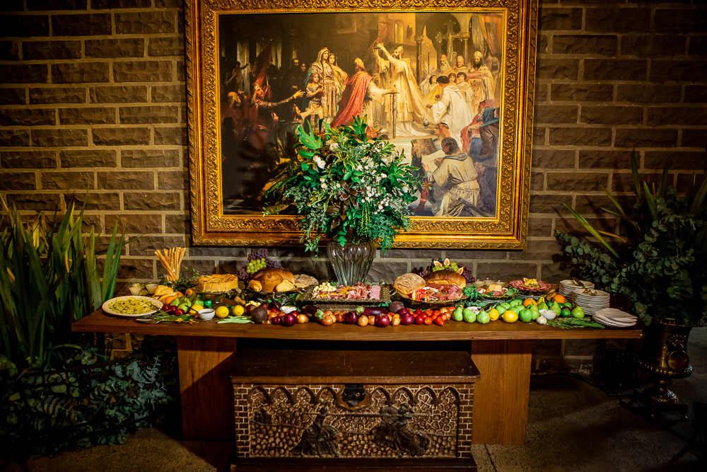 Mesa de frios e petiscos