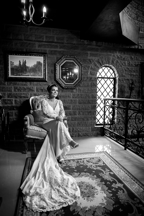 um monento único da noiva consigo mesma.
