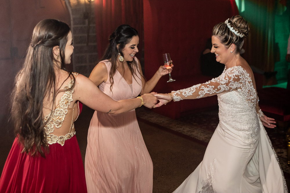 a noiva e as madrinhas