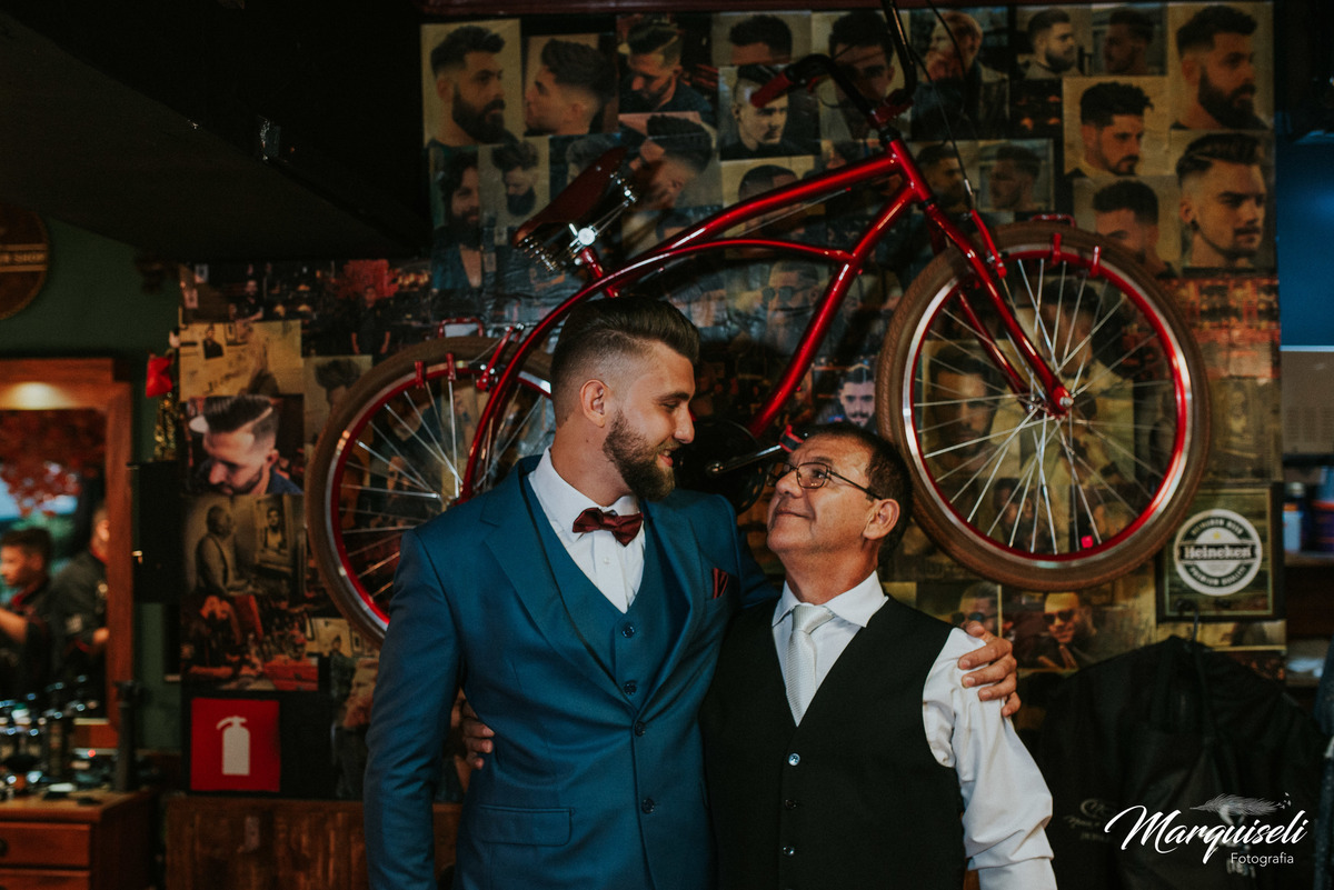 #londrina #londrinafotografo #fotografoemlondrina #fotografaemlondrina #fotografolondrina #casandoemlondrina #londrinacasamentos #eventoslondrina #noivalondrina #casamentosnacidadelondrina #presidenteprudente #casamentospresidenteprudente 
#noivaspresiden