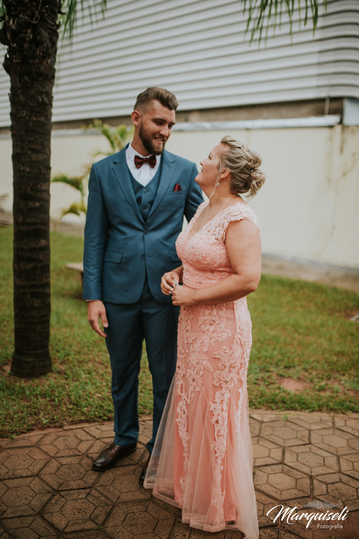 #londrina #londrinafotografo #fotografoemlondrina #fotografaemlondrina #fotografolondrina #casandoemlondrina #londrinacasamentos #eventoslondrina #noivalondrina #casamentosnacidadelondrina #presidenteprudente #casamentospresidenteprudente 
#noivaspresiden