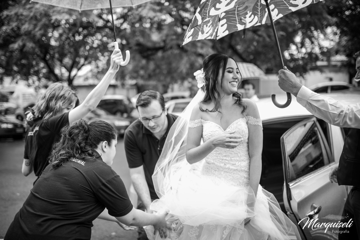 #londrina #londrinafotografo #fotografoemlondrina #fotografaemlondrina #fotografolondrina #casandoemlondrina #londrinacasamentos #eventoslondrina #noivalondrina #casamentosnacidadelondrina #presidenteprudente #casamentospresidenteprudente 
#noivaspresiden