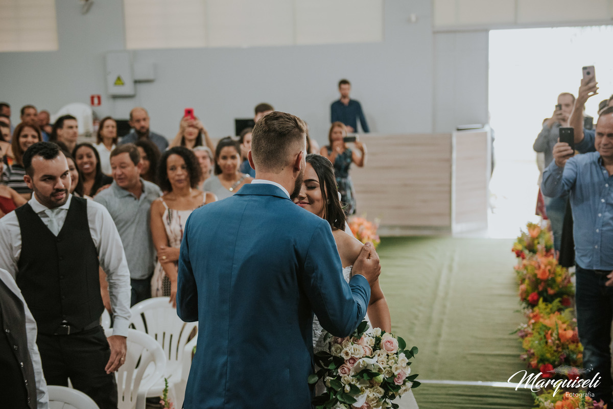 #londrina #londrinafotografo #fotografoemlondrina #fotografaemlondrina #fotografolondrina #casandoemlondrina #londrinacasamentos #eventoslondrina #noivalondrina #casamentosnacidadelondrina #presidenteprudente #casamentospresidenteprudente 
#noivaspresiden