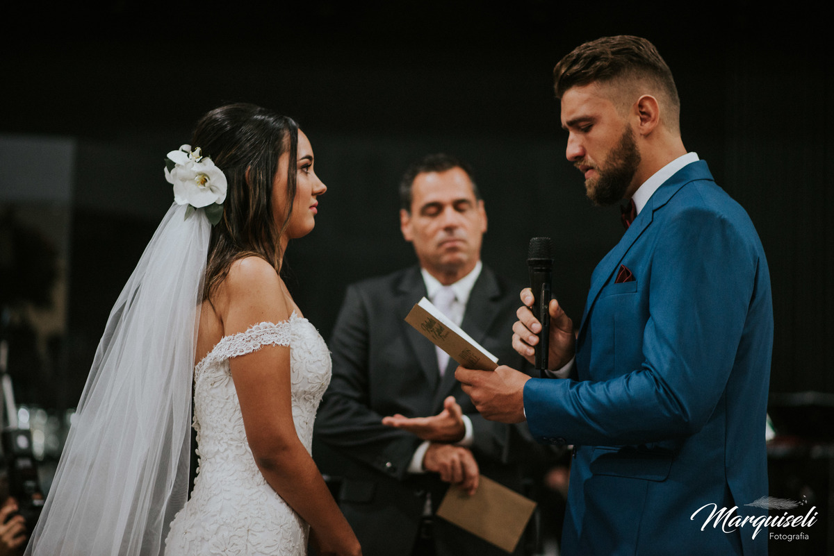 #londrina #londrinafotografo #fotografoemlondrina #fotografaemlondrina #fotografolondrina #casandoemlondrina #londrinacasamentos #eventoslondrina #noivalondrina #casamentosnacidadelondrina #presidenteprudente #casamentospresidenteprudente 
#noivaspresiden