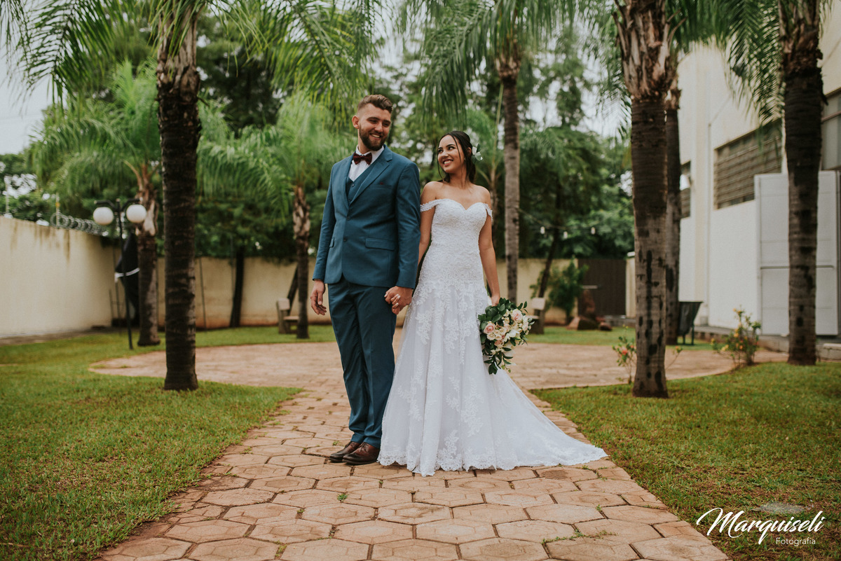 #londrina #londrinafotografo #fotografoemlondrina #fotografaemlondrina #fotografolondrina #casandoemlondrina #londrinacasamentos #eventoslondrina #noivalondrina #casamentosnacidadelondrina #presidenteprudente #casamentospresidenteprudente 
#noivaspresiden