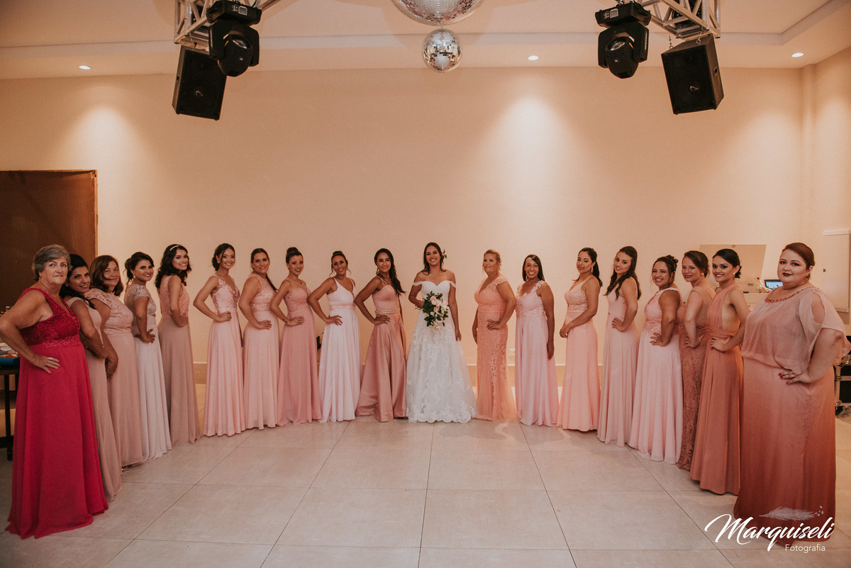 #londrina #londrinafotografo #fotografoemlondrina #fotografaemlondrina #fotografolondrina #casandoemlondrina #londrinacasamentos #eventoslondrina #noivalondrina #casamentosnacidadelondrina #presidenteprudente #casamentospresidenteprudente 
#noivaspresiden