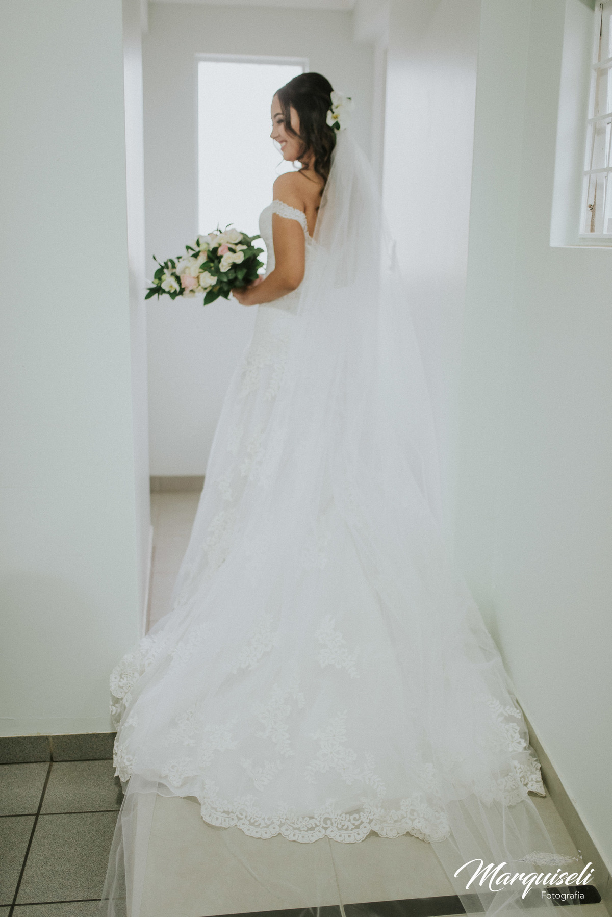 #londrina #londrinafotografo #fotografoemlondrina #fotografaemlondrina #fotografolondrina #casandoemlondrina #londrinacasamentos #eventoslondrina #noivalondrina #casamentosnacidadelondrina #presidenteprudente #casamentospresidenteprudente 
#noivaspresiden